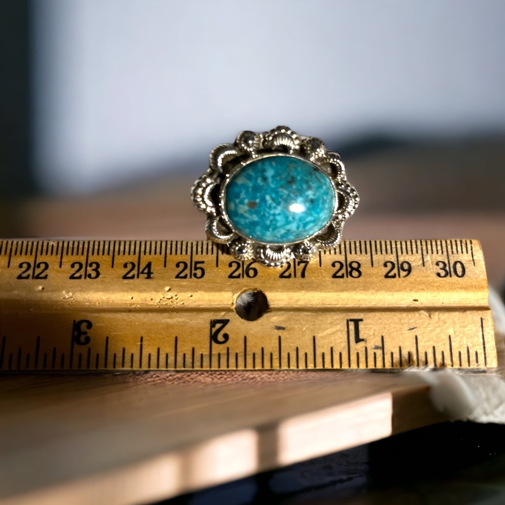 Native Sterling Silver & Kingman Turquoise Ring - Picture 5 of 7